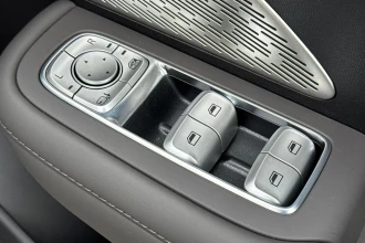 Vehicle Thumbnail 29
