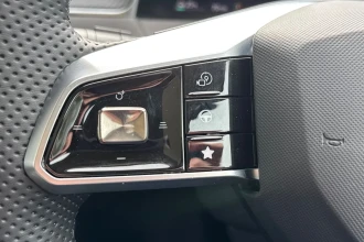 Vehicle Thumbnail 33