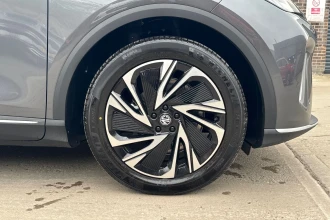 Vehicle Thumbnail 17