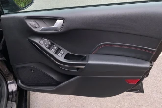 Vehicle Thumbnail 30