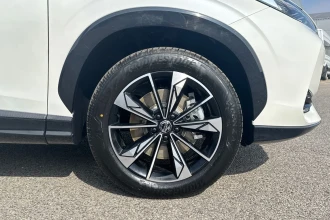 Vehicle Thumbnail 11