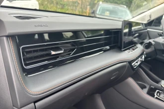 Vehicle Thumbnail 25