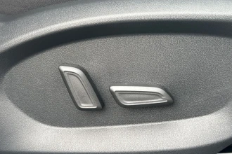 Vehicle Thumbnail 30