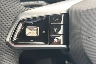 Vehicle Thumbnail 38