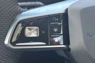 Vehicle Thumbnail 30