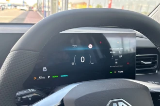 Vehicle Thumbnail 32