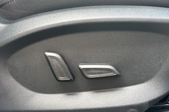 Vehicle Thumbnail 48