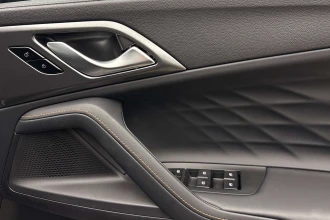 Vehicle Thumbnail 12
