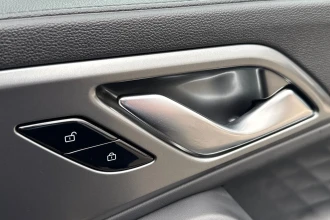 Vehicle Thumbnail 30