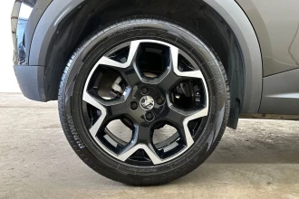 Vehicle Thumbnail 26