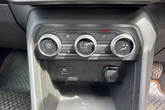 Vehicle Thumbnail 25