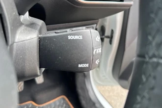 Vehicle Thumbnail 30