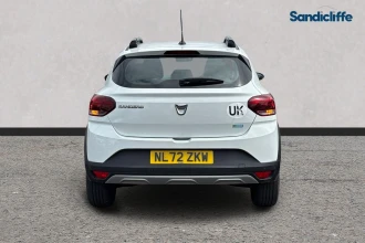 Vehicle Thumbnail 6