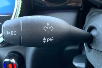 Vehicle Thumbnail 35