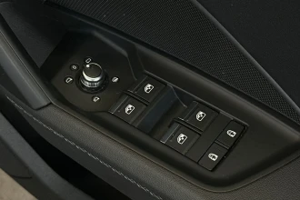 Vehicle Thumbnail 25