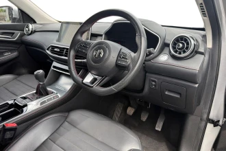 Vehicle Thumbnail 12