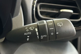 Vehicle Thumbnail 26