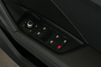 Vehicle Thumbnail 25