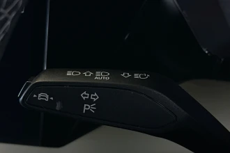 Vehicle Thumbnail 30