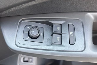 Vehicle Thumbnail 23