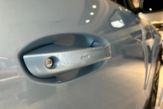 Vehicle Thumbnail 17