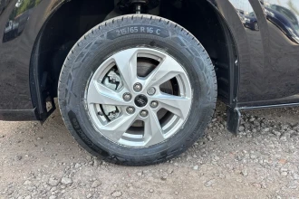 Vehicle Thumbnail 11