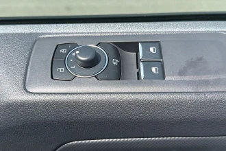 Vehicle Thumbnail 30