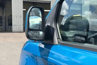 Vehicle Thumbnail 32
