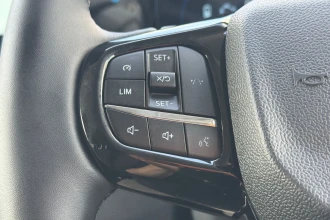 Vehicle Thumbnail 34
