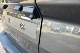 Vehicle Thumbnail 18