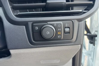 Vehicle Thumbnail 33