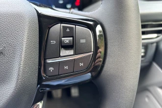Vehicle Thumbnail 54