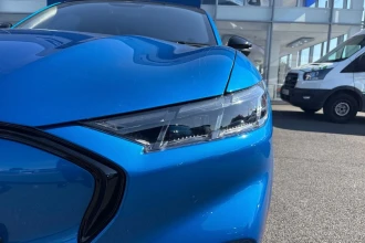 Vehicle Thumbnail 23