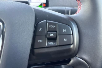 Vehicle Thumbnail 32
