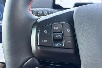 Vehicle Thumbnail 33