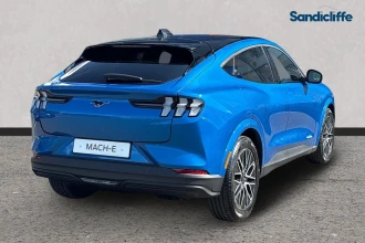 Vehicle Thumbnail 4