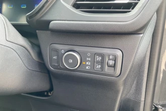 Vehicle Thumbnail 37