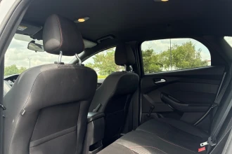 Vehicle Thumbnail 36