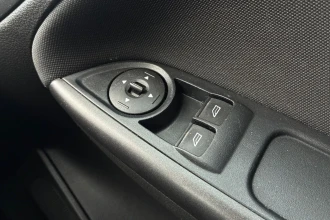 Vehicle Thumbnail 46