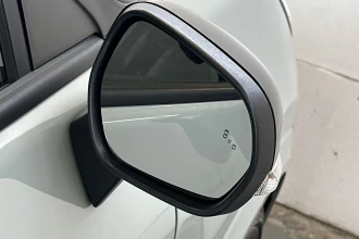 Vehicle Thumbnail 22
