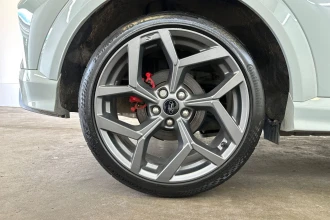Vehicle Thumbnail 11