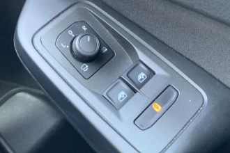 Vehicle Thumbnail 26