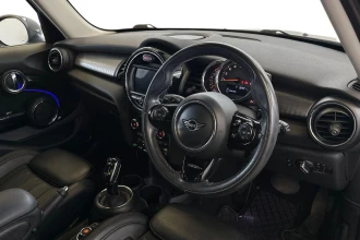 Vehicle Thumbnail 12