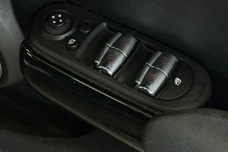 Vehicle Thumbnail 23
