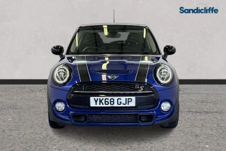 Vehicle Thumbnail 2