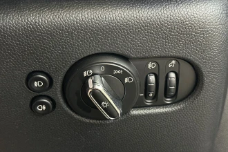 Vehicle Thumbnail 24