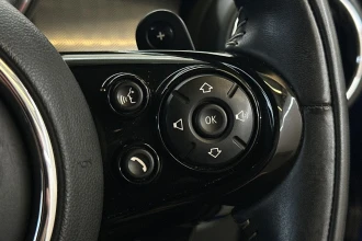 Vehicle Thumbnail 25