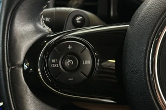 Vehicle Thumbnail 26