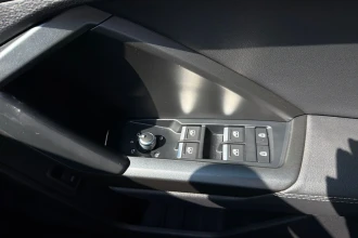 Vehicle Thumbnail 26