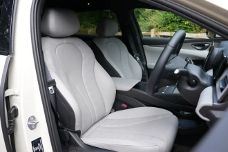 Vehicle Thumbnail 6